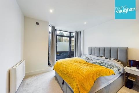 1 bedroom flat to rent, Russell House, Brighton BN1