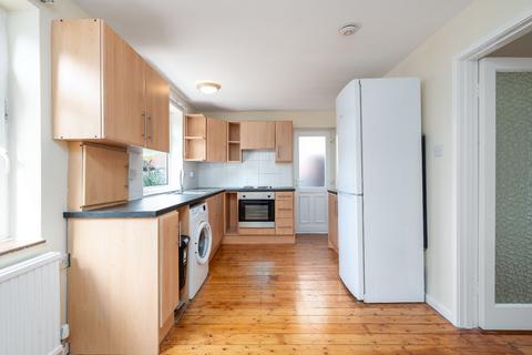 undefined, South Grove, Sale, M33