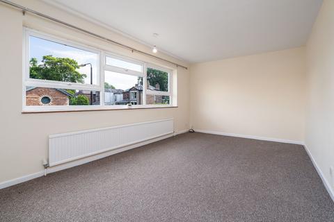 undefined, South Grove, Sale, M33