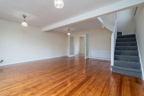 undefined, South Grove, Sale, M33