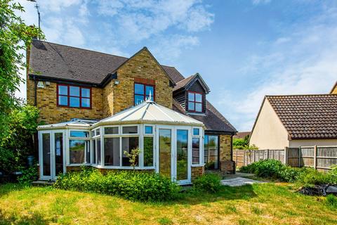1 Wedds Way, Great Wakering, Southend-on-sea, SS3 0DN