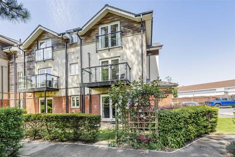 2 bedroom retirement property for sale, Lindsay Road, Poole