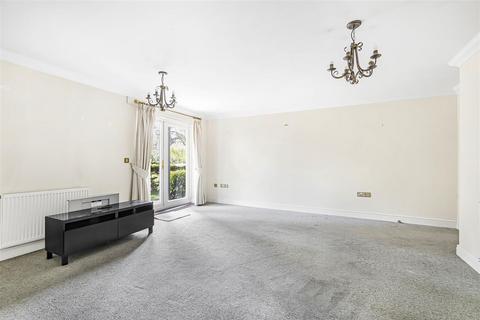 2 bedroom retirement property for sale, Lindsay Road, Poole