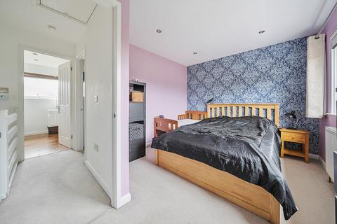 72 Peerless Drive, Harefield, Uxbridge, UB9 6JG