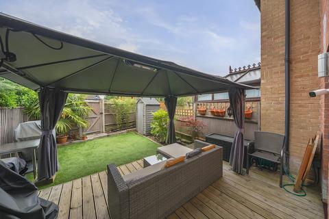 72 Peerless Drive, Harefield, Uxbridge, UB9 6JG