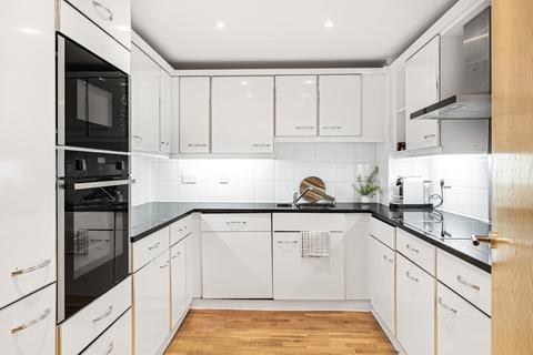 1 bedroom apartment for sale, Curlew Street, London, SE1