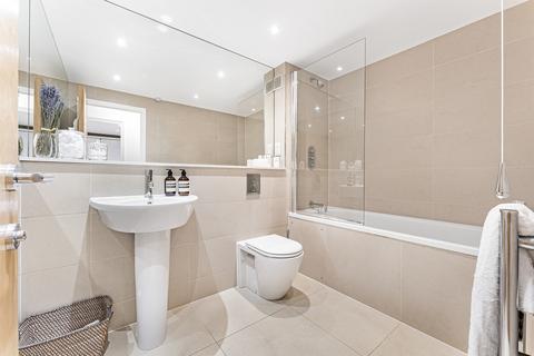 1 bedroom apartment for sale, Curlew Street, London, SE1