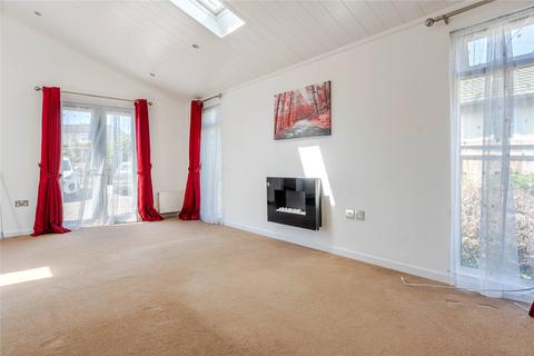 2 bedroom parking for sale, Whipsnade Park Homes, Bedfordshire LU6