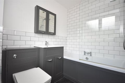undefined, High Bank Close, Leeds, West Yorkshire