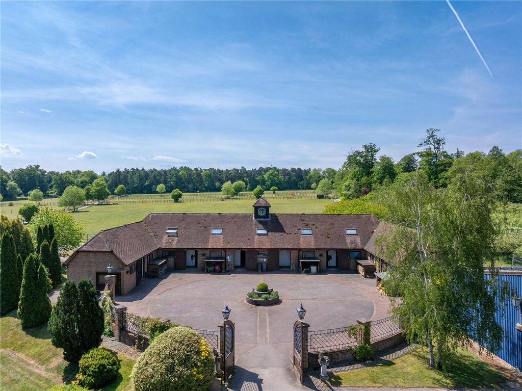 Lot 1 - Stables