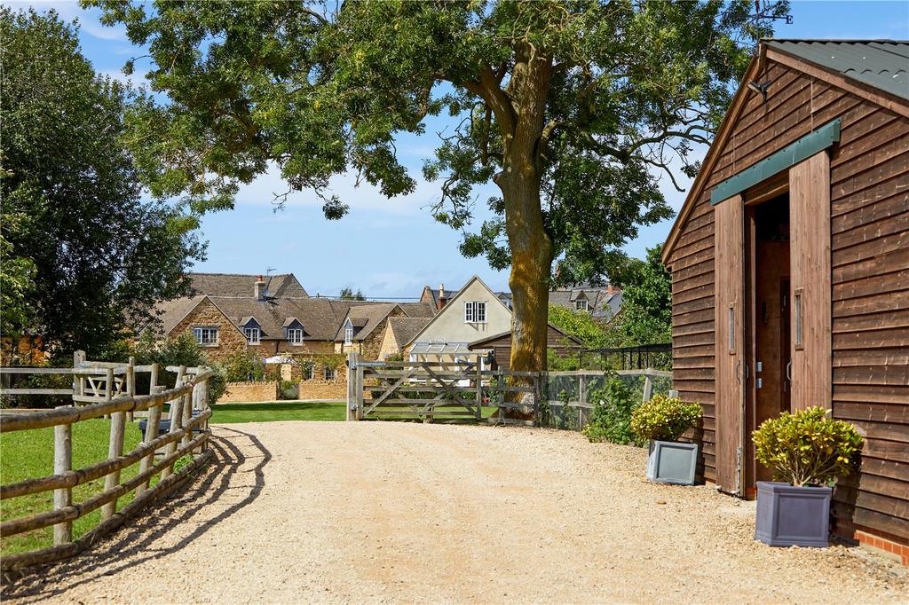Stable Yard