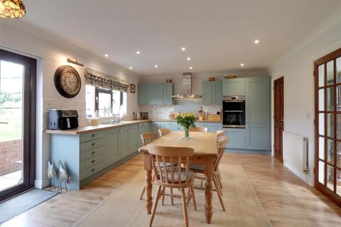 Shamrock House Dragon Hill, Langtree, Torrington, EX38 8QZ