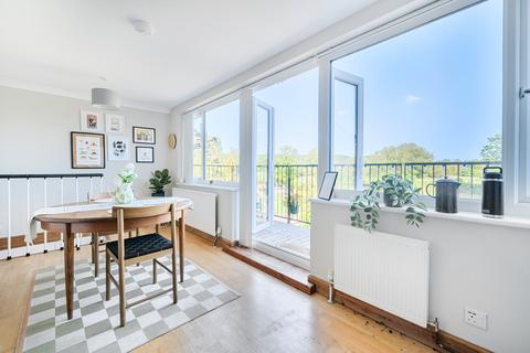 8 River Gardens, Purley On Thames, Reading, RG8 8BX