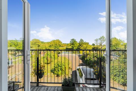8 River Gardens, Purley On Thames, Reading, RG8 8BX