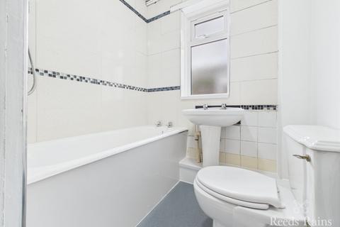 2 bedroom apartment for sale, Cheveley Park Shopping Centre, Durham DH1