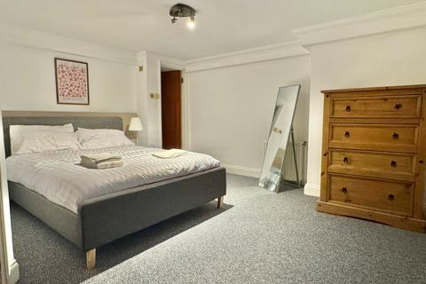 2 bedroom apartment for sale, The Leas, Kent CT20