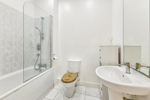 3 bedroom flat for sale, Ashley Gardens, Thirleby Road, London, SW1P