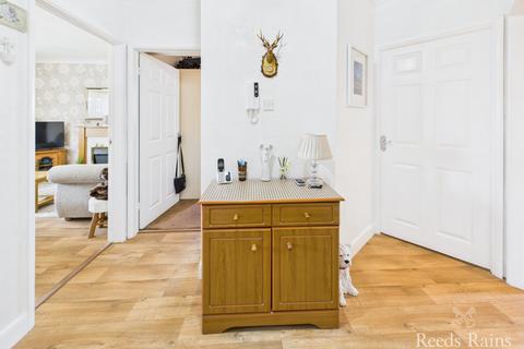 2 bedroom apartment for sale, Linwood Court, Guisborough TS14