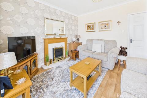 2 bedroom apartment for sale, Linwood Court, Guisborough TS14