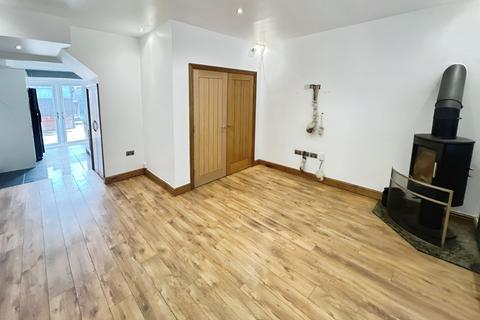 3 bedroom end of terrace house for sale, Orrell Road, Wigan WN5