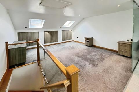 3 bedroom end of terrace house for sale, Orrell Road, Wigan WN5
