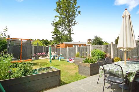 23 Emes Road, Erith, DA8 3EL