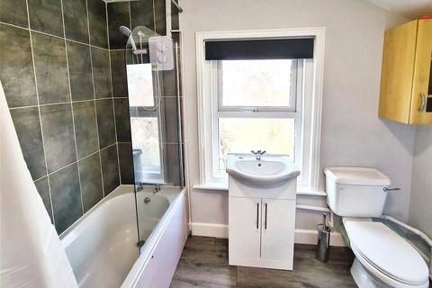 1 bedroom flat to rent, Grove Road, Hampshire SO15