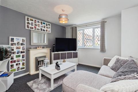 2 bedroom flat for sale, Midland Court, Telford TF7