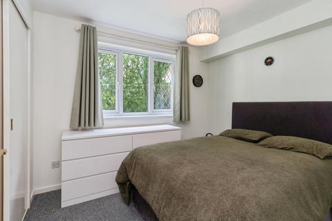 2 bedroom flat for sale, Midland Court, Telford TF7