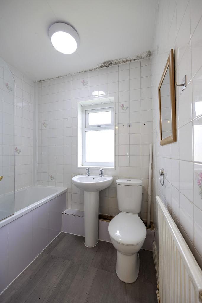 1 Brookside close-21