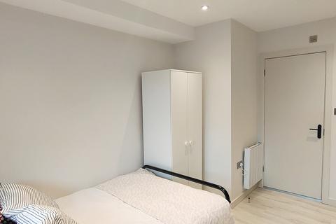 1 bedroom flat to rent, YOHO Kingston Addison Gardens Studio 2