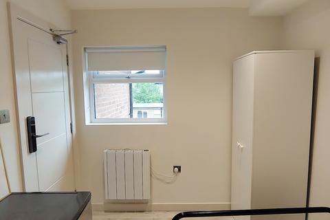 2 bedroom flat to rent, YOHO Kingston Addison Gardens 2b1b