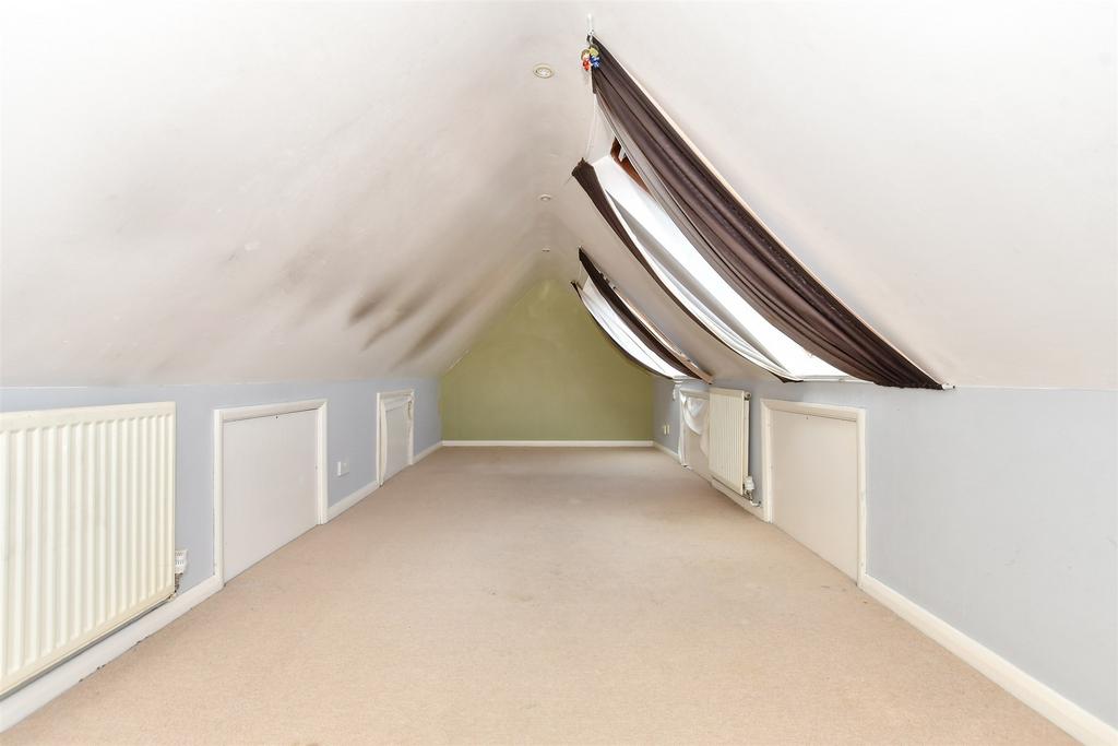 Loft Room 2