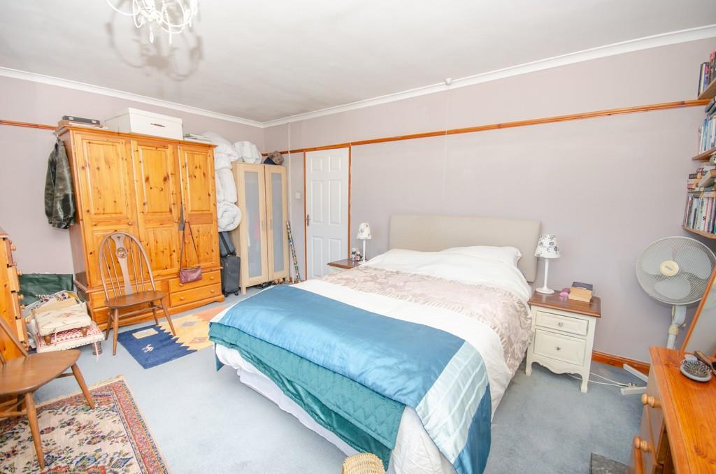 Bedroom one pic 2.jpg