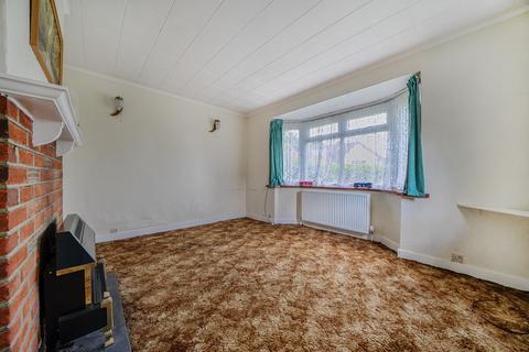2 bedroom bungalow for sale, Folly Lane North, Farnham, Surrey