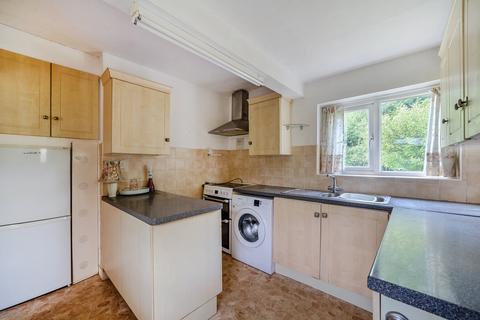 2 bedroom bungalow for sale, Folly Lane North, Farnham, Surrey