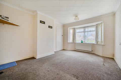 2 bedroom bungalow for sale, Folly Lane North, Farnham, Surrey