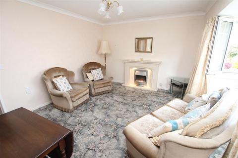 2 bedroom semi-detached bungalow for sale, Kings Road, Wrose