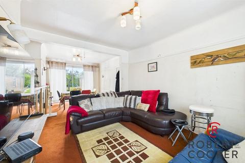 605 Field End Road, Ruislip, HA4 0RF