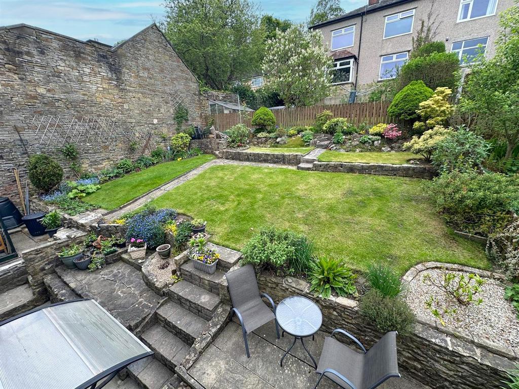 3 bed semi-detached property, Utley