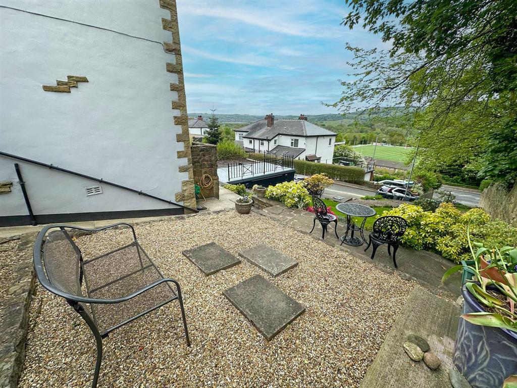 3 bed semi-detached property, Utley