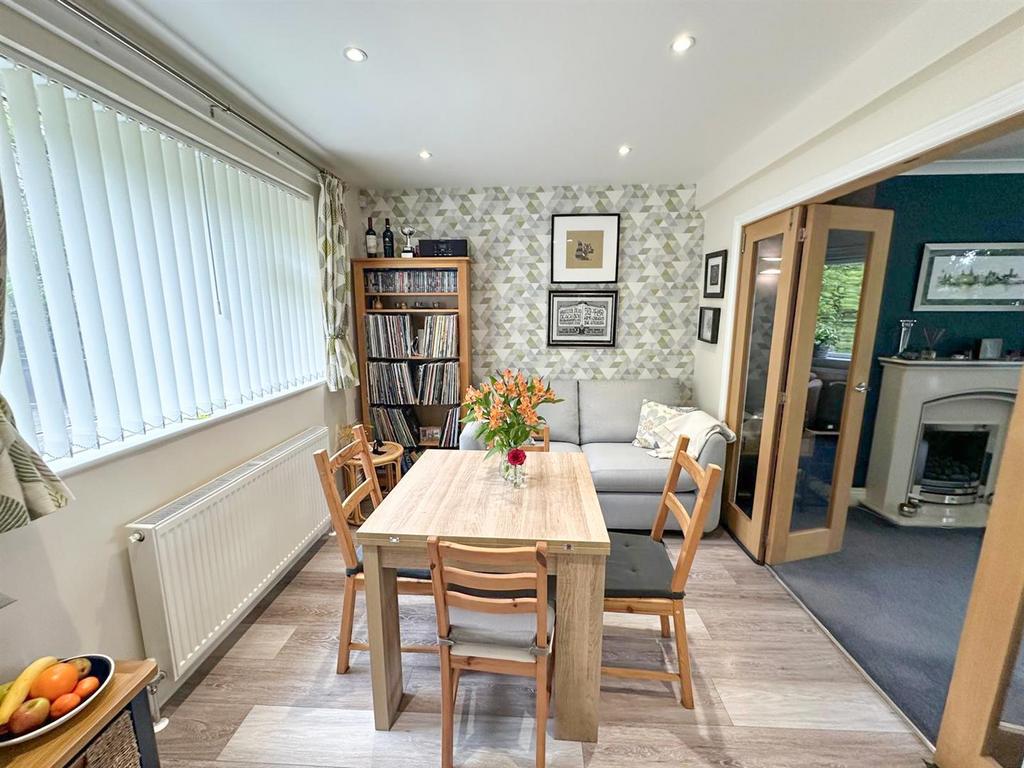 3 bed semi-detached property, Utley