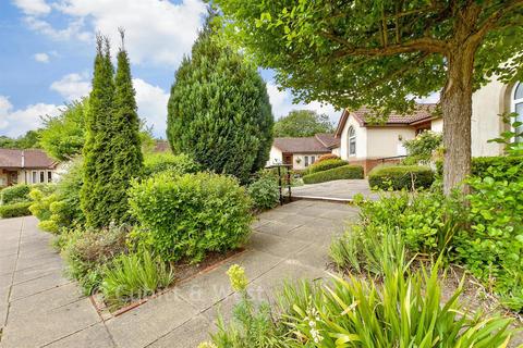 undefined, Ashfields, Reigate RH2