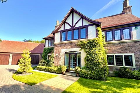 5 bedroom detached house for sale, Butterwick Grove, Wynyard, Billingham