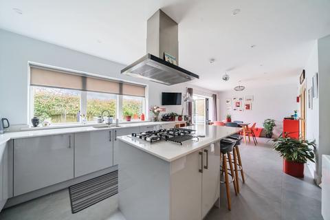 4 bedroom detached house for sale, Complin Place, Winchester, Hampshire, SO22