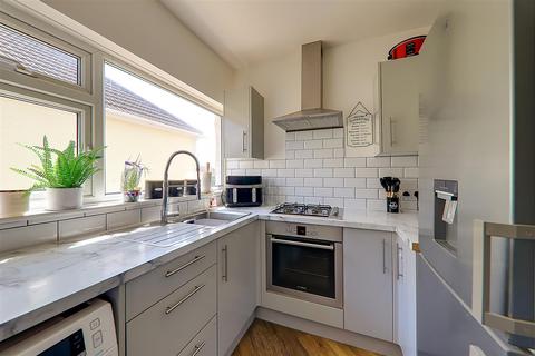 3 bedroom semi-detached bungalow for sale, Valley Road, Sompting, BN15