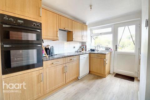 14 Treebourne Road, Biggin Hill, Westerham, TN16 3QW