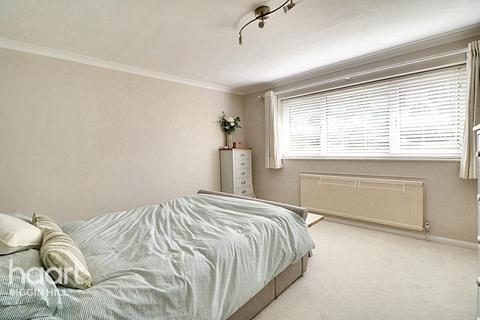 14 Treebourne Road, Biggin Hill, Westerham, TN16 3QW