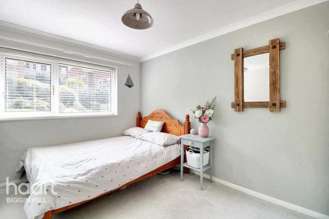 14 Treebourne Road, Biggin Hill, Westerham, TN16 3QW