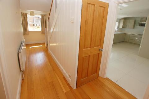 4 bedroom detached house for sale, Hadlow Road, Tonbridge